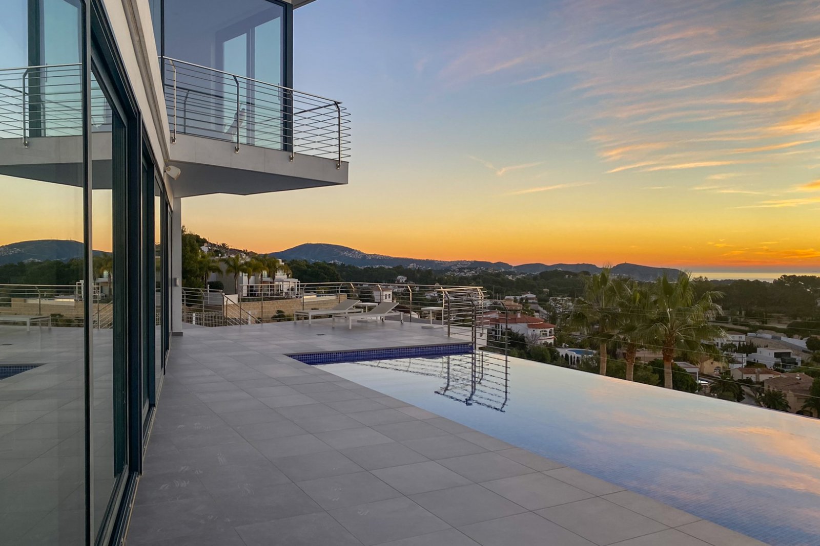 4442BEN Moderne Villa mit atemberaubendem Meerblick in Benissa zu verkaufen