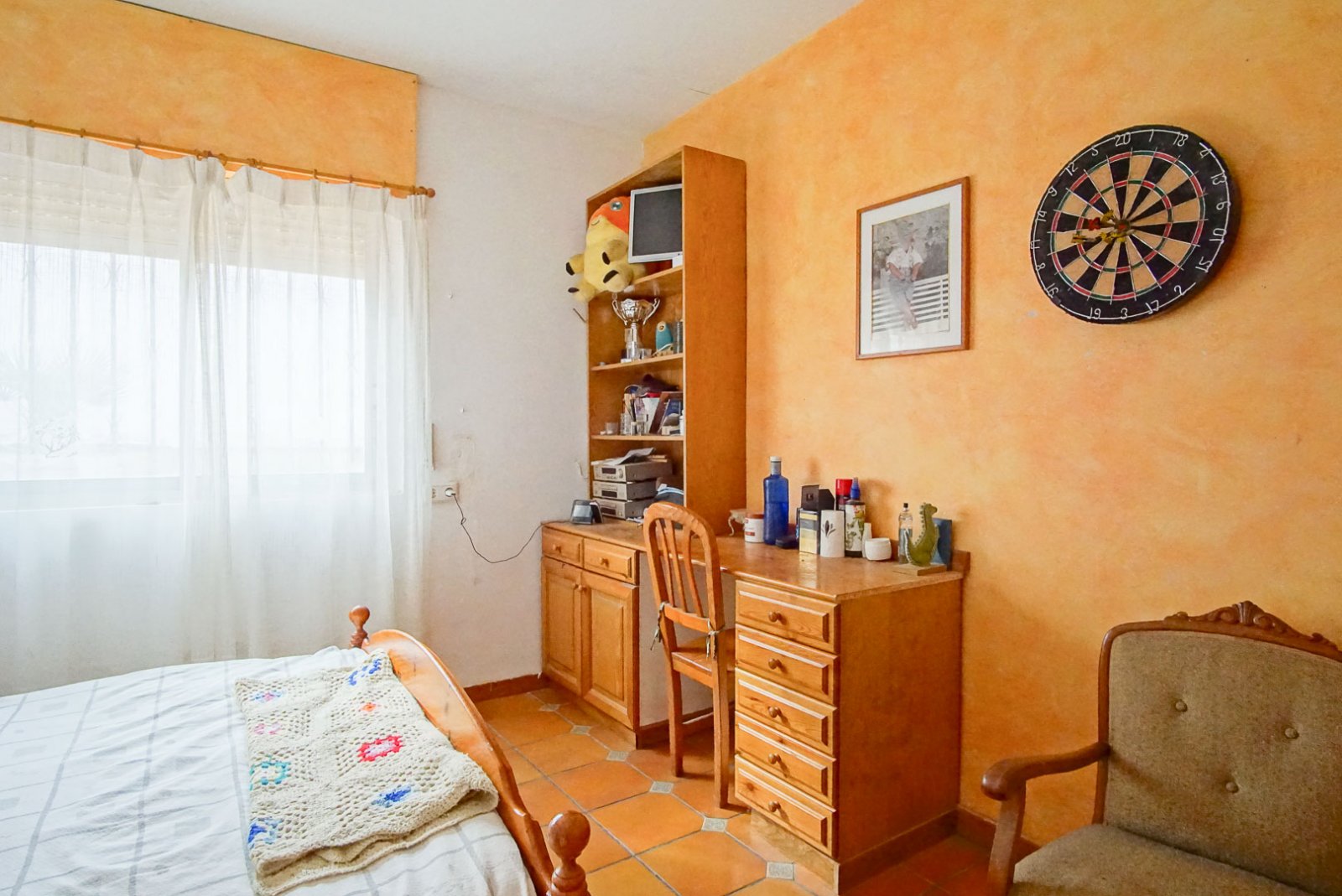 8234DEN Rustikale Villa mit unabhängigen Wohnungen zum Verkauf in Denia, mit Blick auf das Meer, die Berge und die Burg.