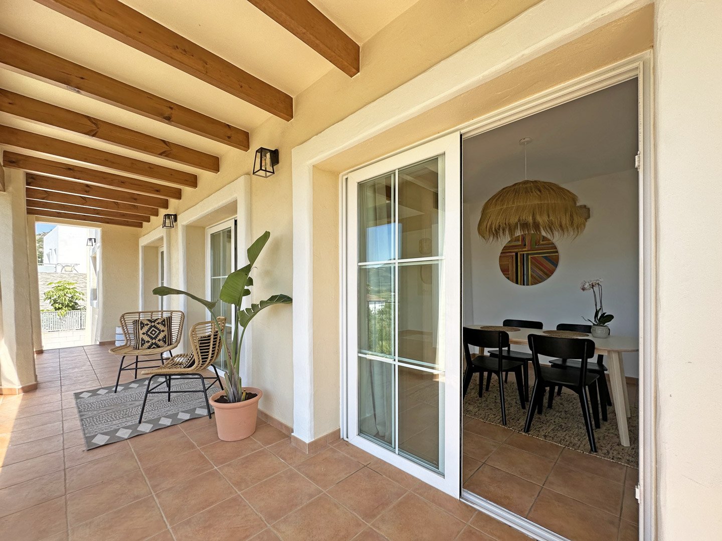 C4XY4536JAL Renovierte Villa zum Verkauf mit Panoramablick auf das Tal im Valle del Paraíso