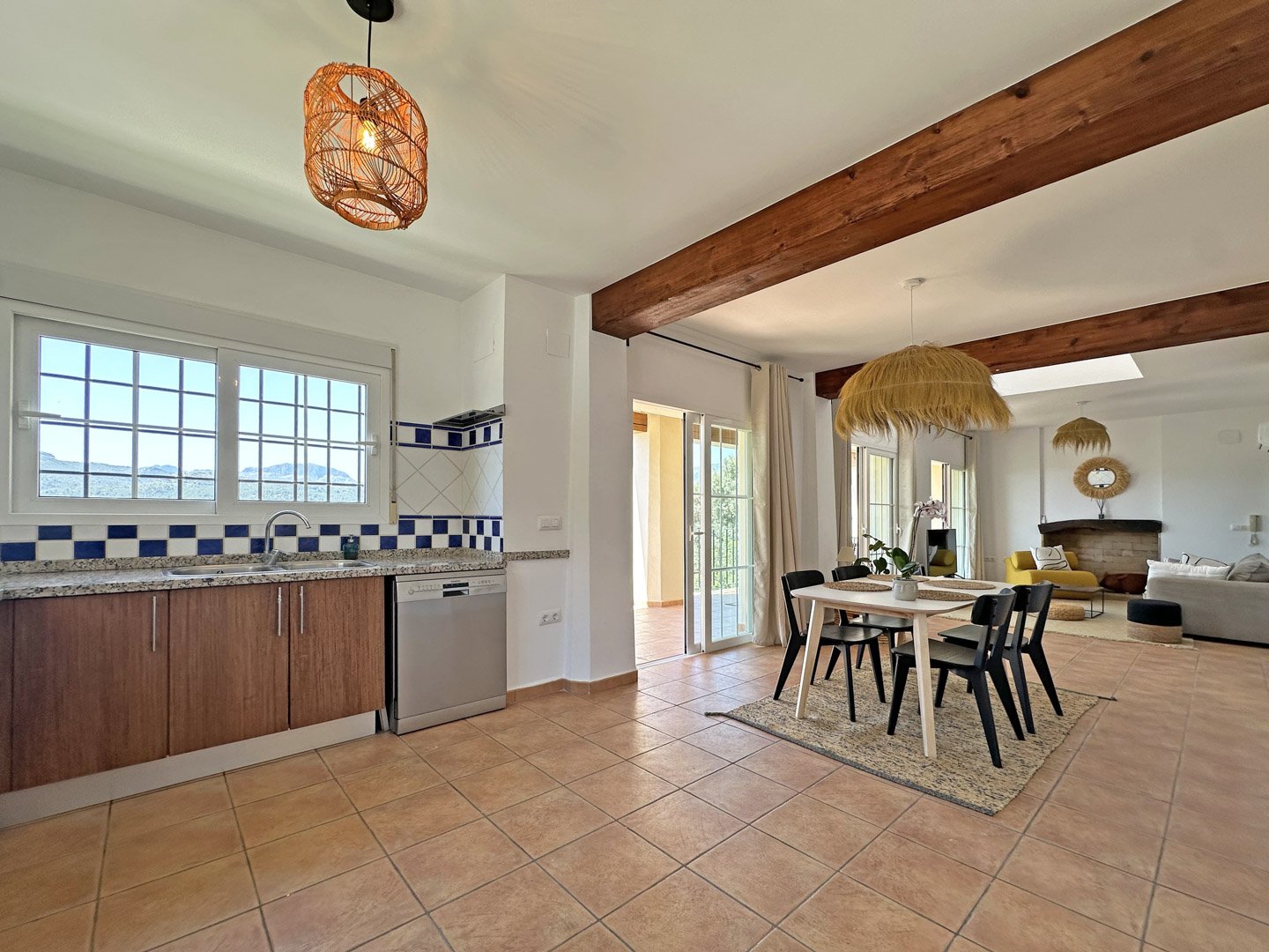 C4XY4536JAL Renovierte Villa zum Verkauf mit Panoramablick auf das Tal im Valle del Paraíso