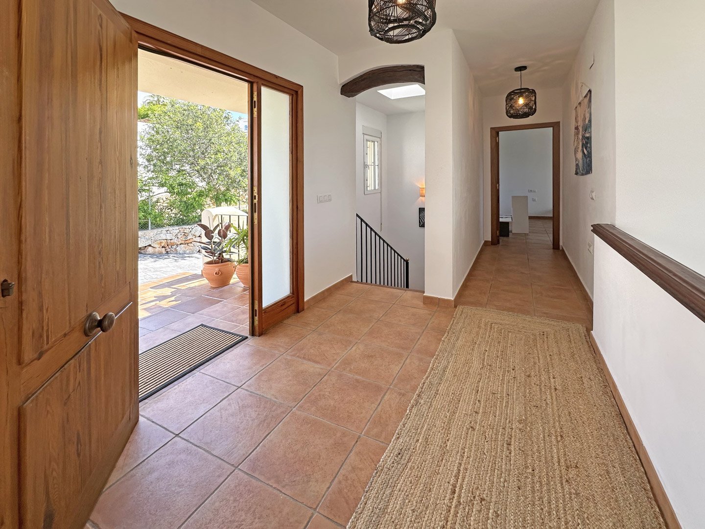 C4XY4536JAL Renovierte Villa zum Verkauf mit Panoramablick auf das Tal im Valle del Paraíso