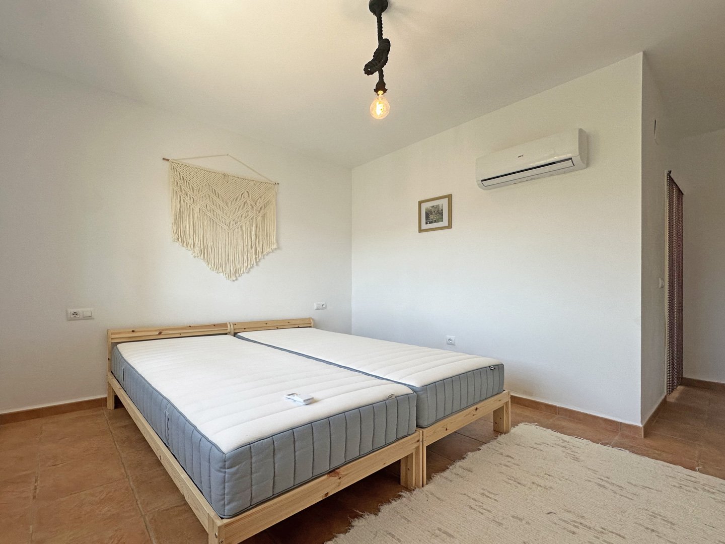 C4XY4536JAL Renovierte Villa zum Verkauf mit Panoramablick auf das Tal im Valle del Paraíso