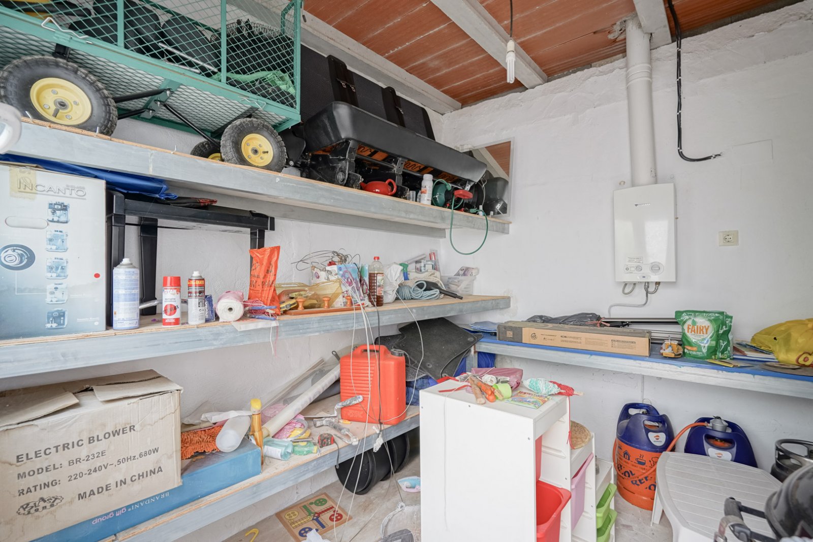 4544JAV Grundstück von 2600 m2 mit Haus zu verkaufen nur wenige Gehminuten vom Sandstrand in Jávea entfernt