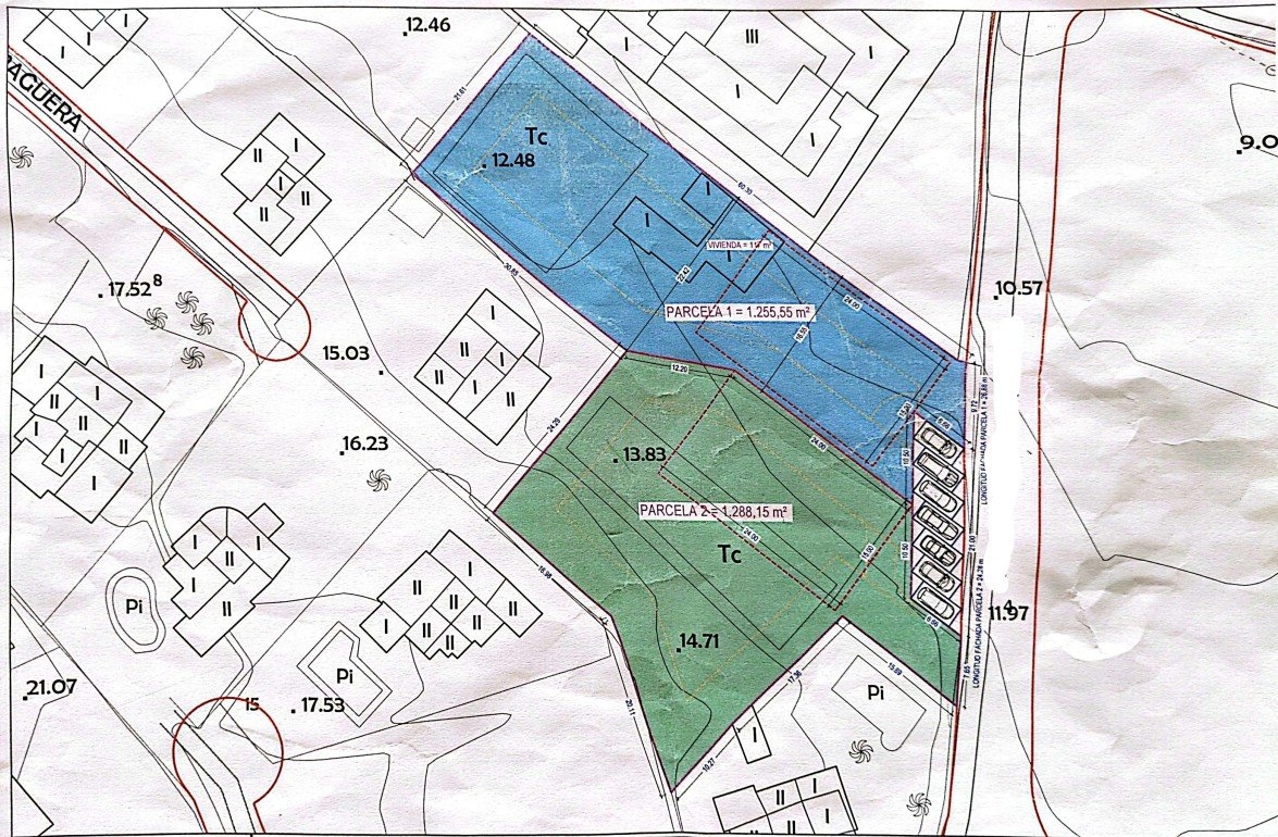 4544JAV Grundstück von 2600 m2 mit Haus zu verkaufen nur wenige Gehminuten vom Sandstrand in Jávea entfernt