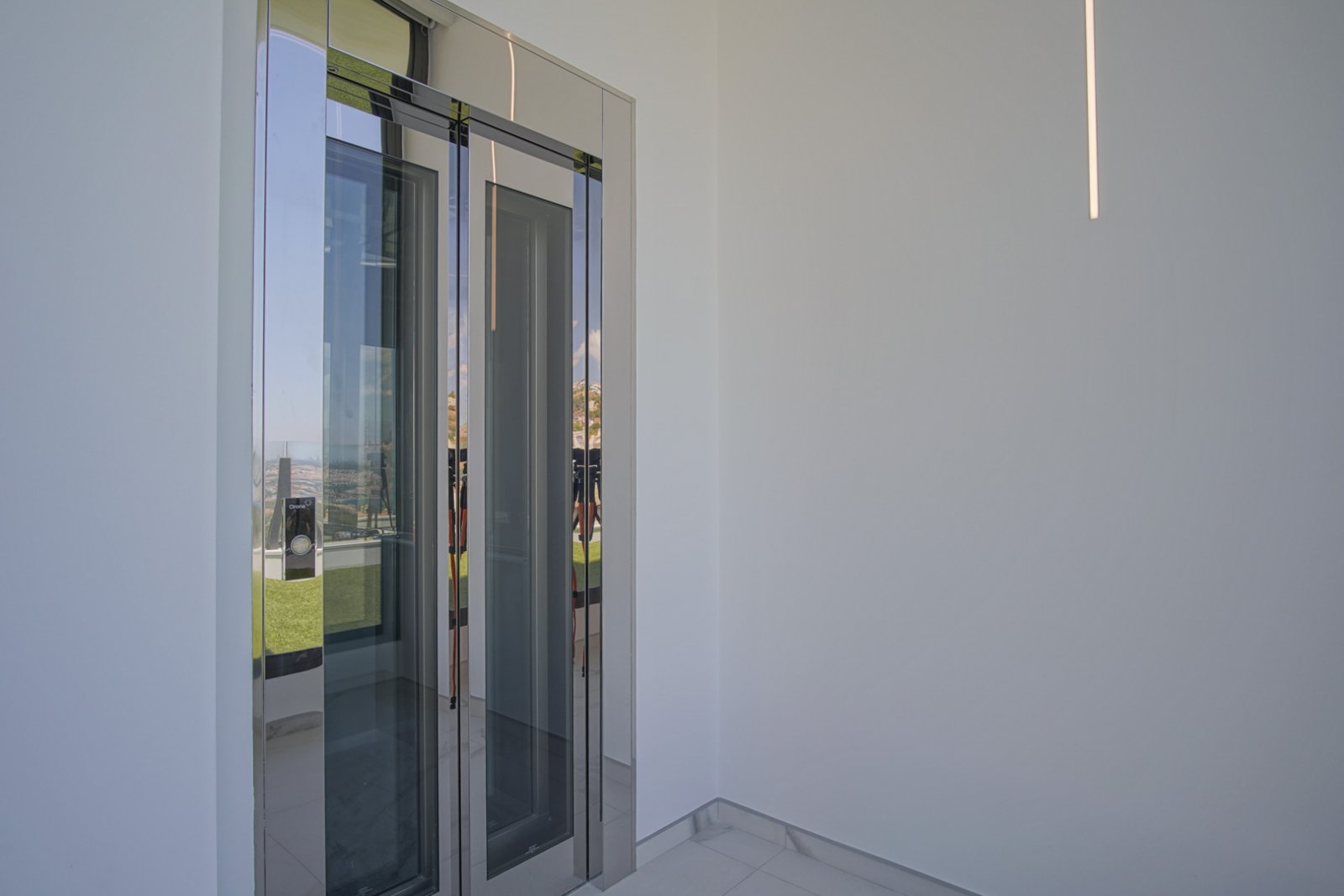 8283ALT Moderne Villa mit Panoramablick auf das Meer in Altea Hills zu verkaufen.