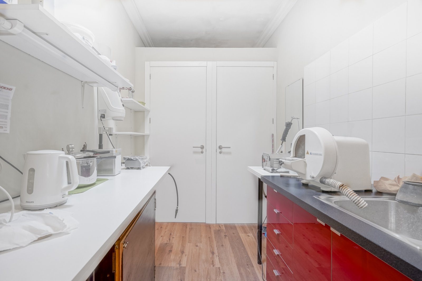 4559JAV Multifunktionale Gewerbeimmobilie zum Verkauf in Jávea