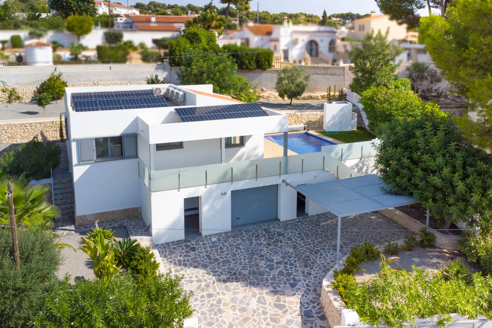 C4XY4581BEN Moderne Villa zum Verkauf in La Fustera Benissa