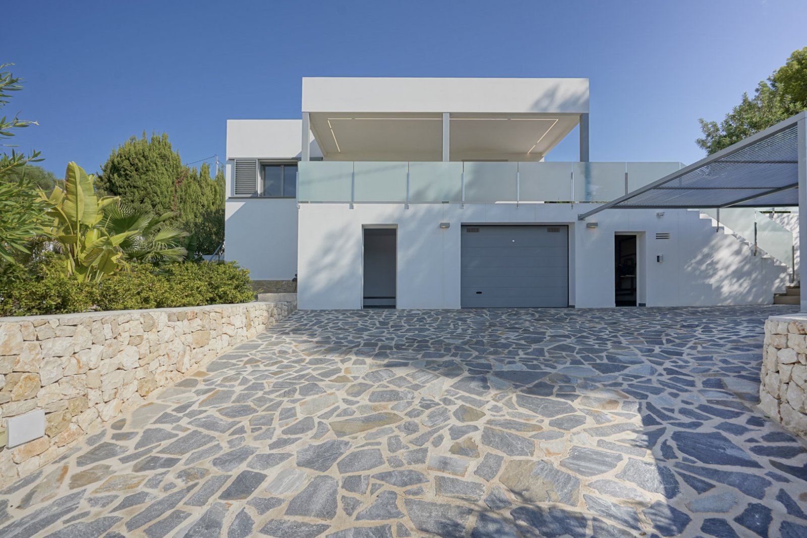 C4XY4581BEN Moderne Villa zum Verkauf in La Fustera Benissa