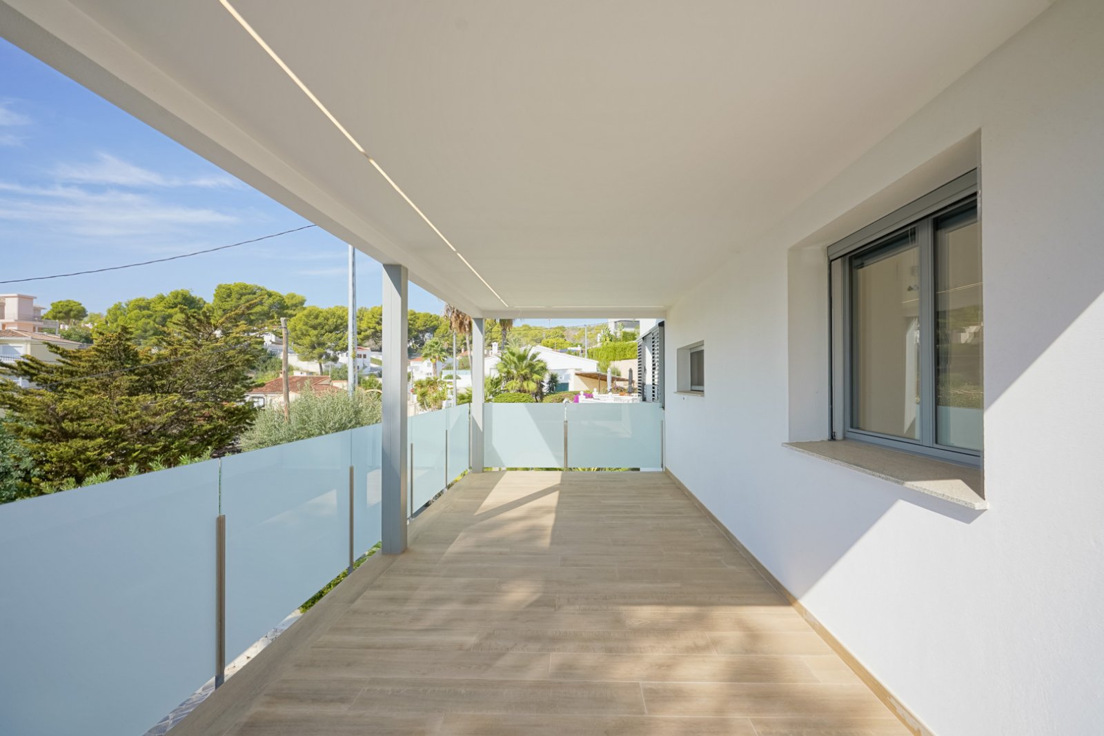 C4XY4581BEN Moderne Villa zum Verkauf in La Fustera Benissa