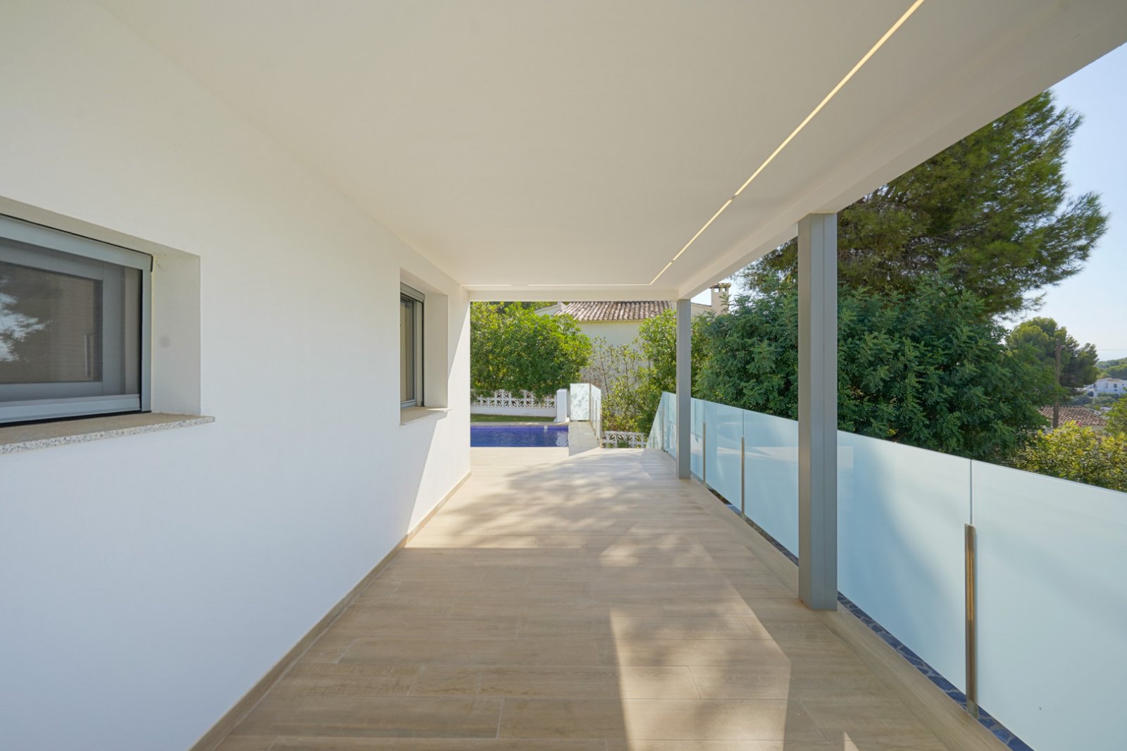 C4XY4581BEN Moderne Villa zum Verkauf in La Fustera Benissa