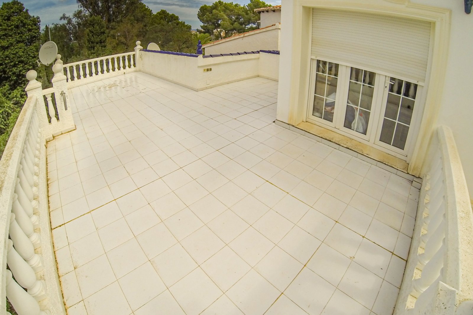 8034DEN Villa mit teilweisem Meerblick zum Verkauf in El Montgó, Denia.