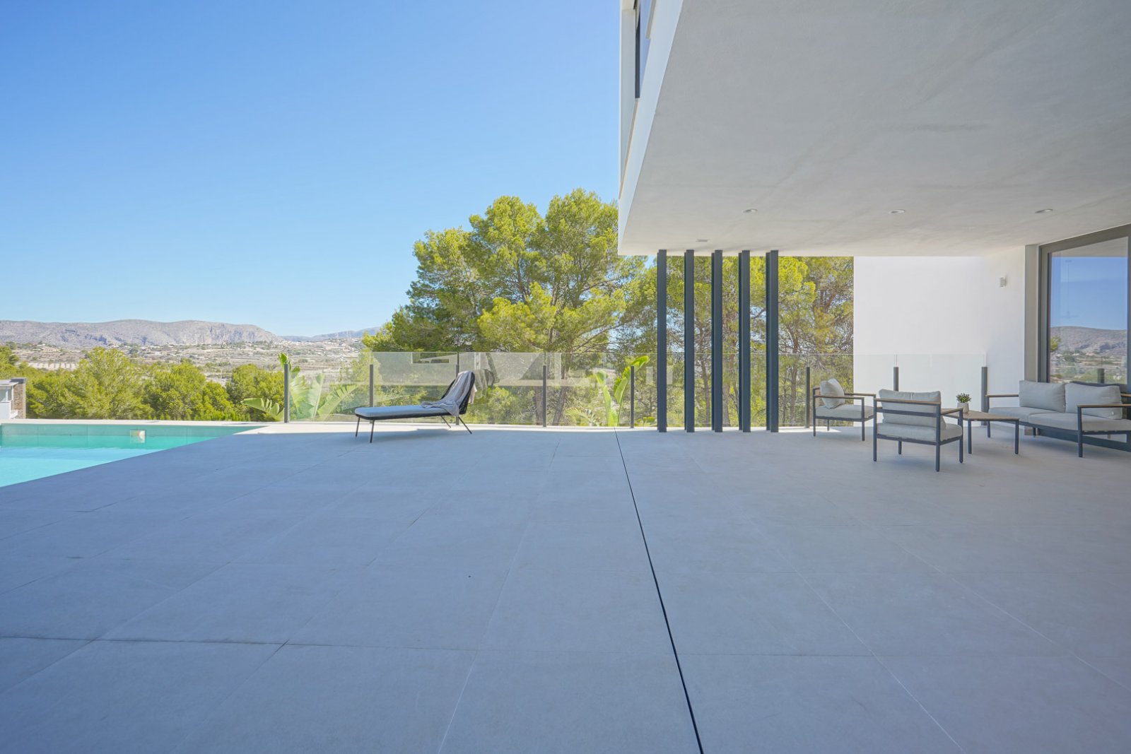 4305MOR Moderne Villa zum Verkauf in Moraira