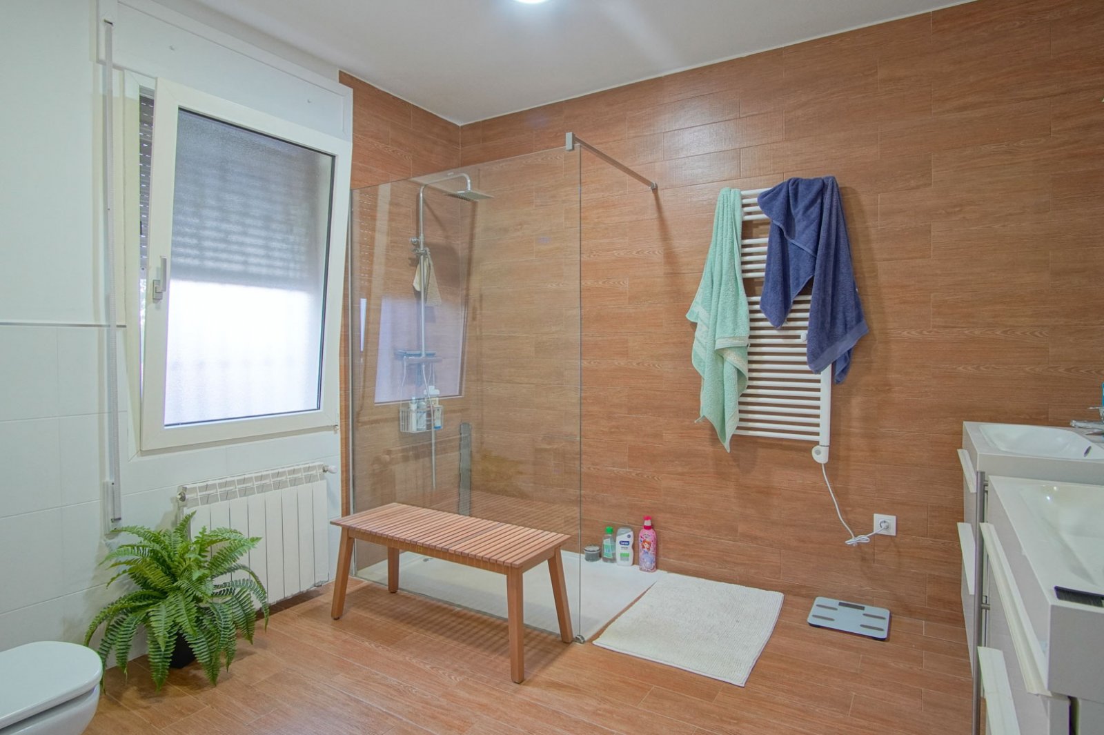 8176DEN Villa mit teilweisem Meerblick zum Verkauf in Las Rotas, Denia