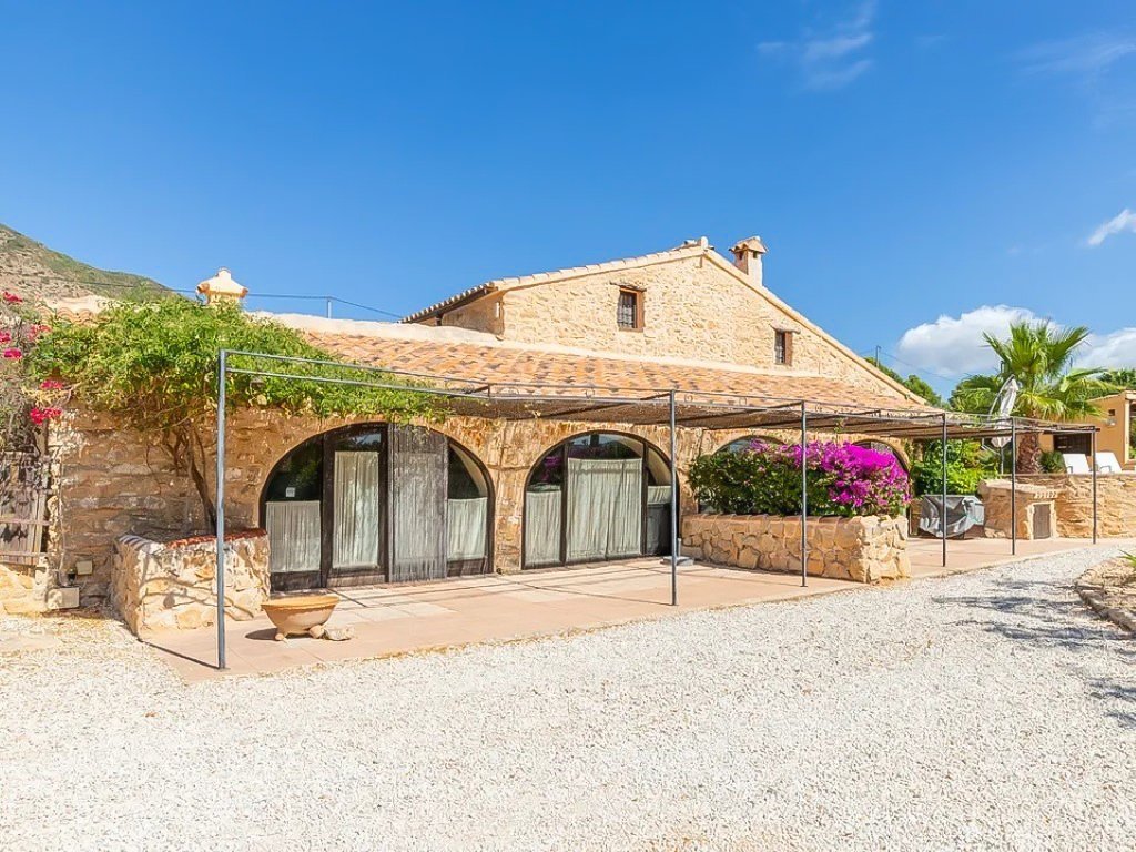 6436 BEN Schöne authentische Finca zum Verkauf in Benissa