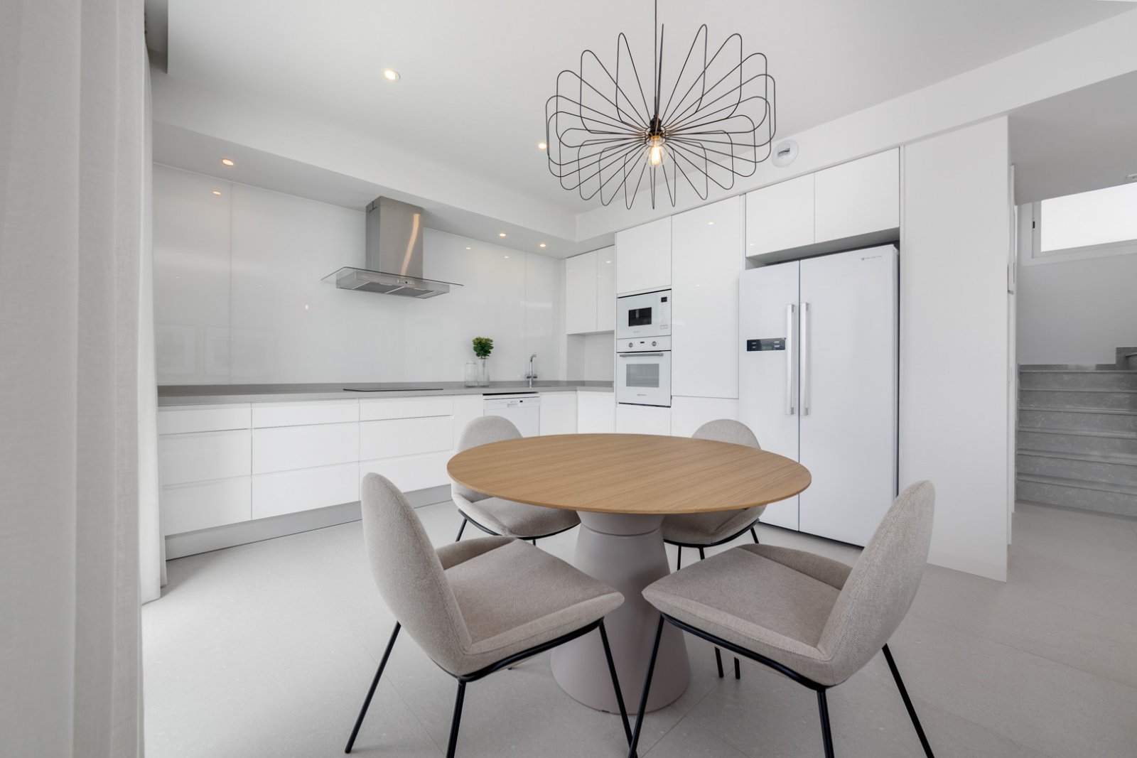 8277MUT Moderne Villa mit Meerblick zu verkaufen in der Nähe von El Campello.