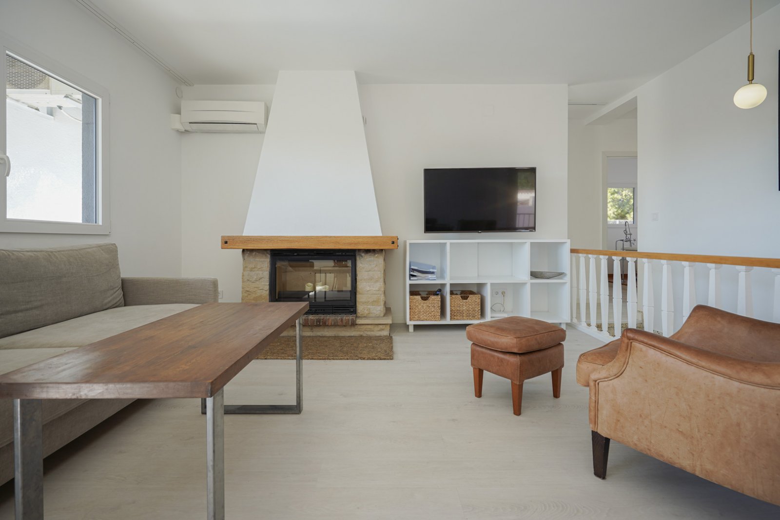 C3XY4574CAL Renovierte Villa mit 5 Schlafzimmern zu verkaufen, 500 m vom Strand und Zentrum von Calpe entfernt