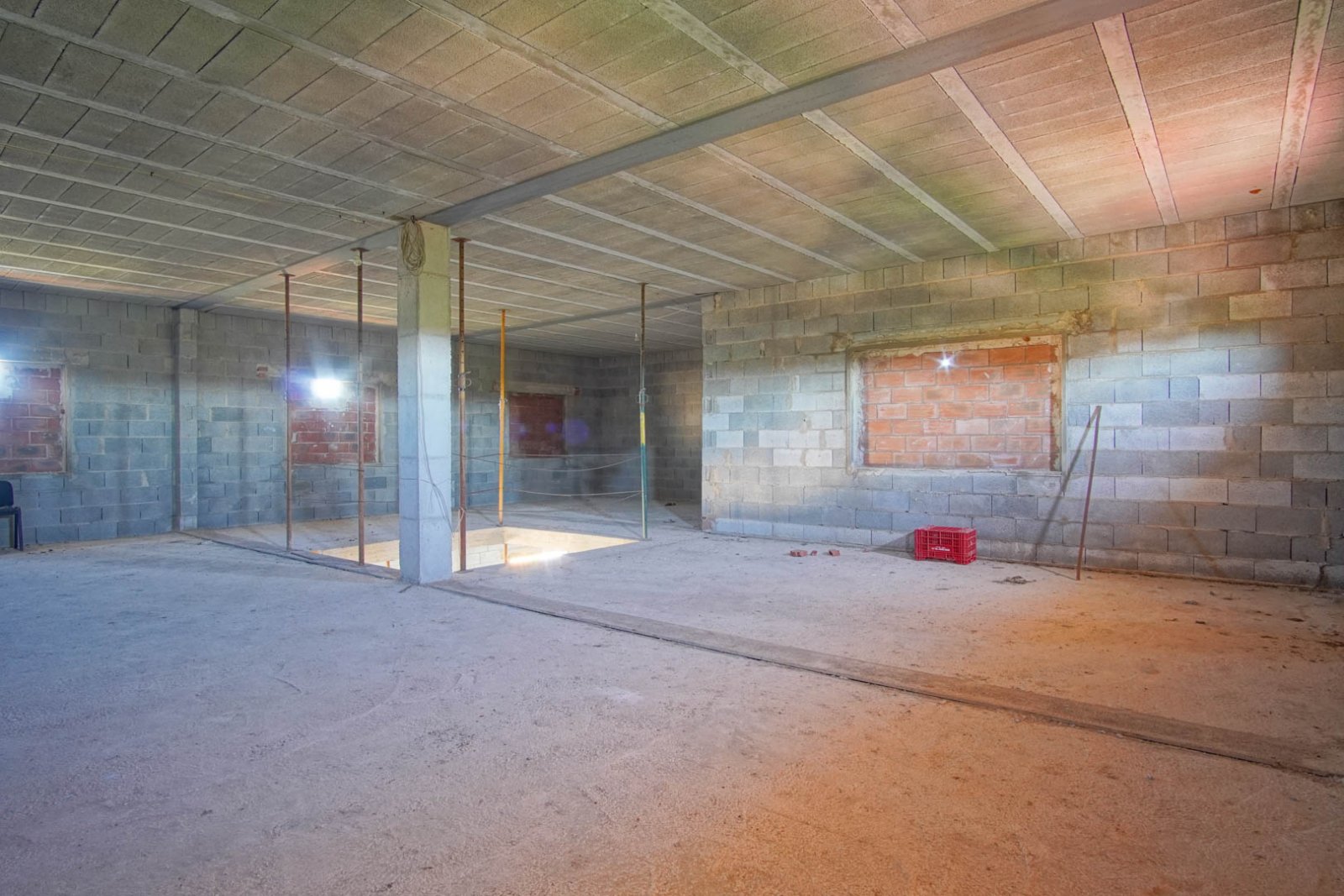 C3XY8296DEN Landhaus zum Renovieren mit großem Grundstück in Denia zu verkaufen.