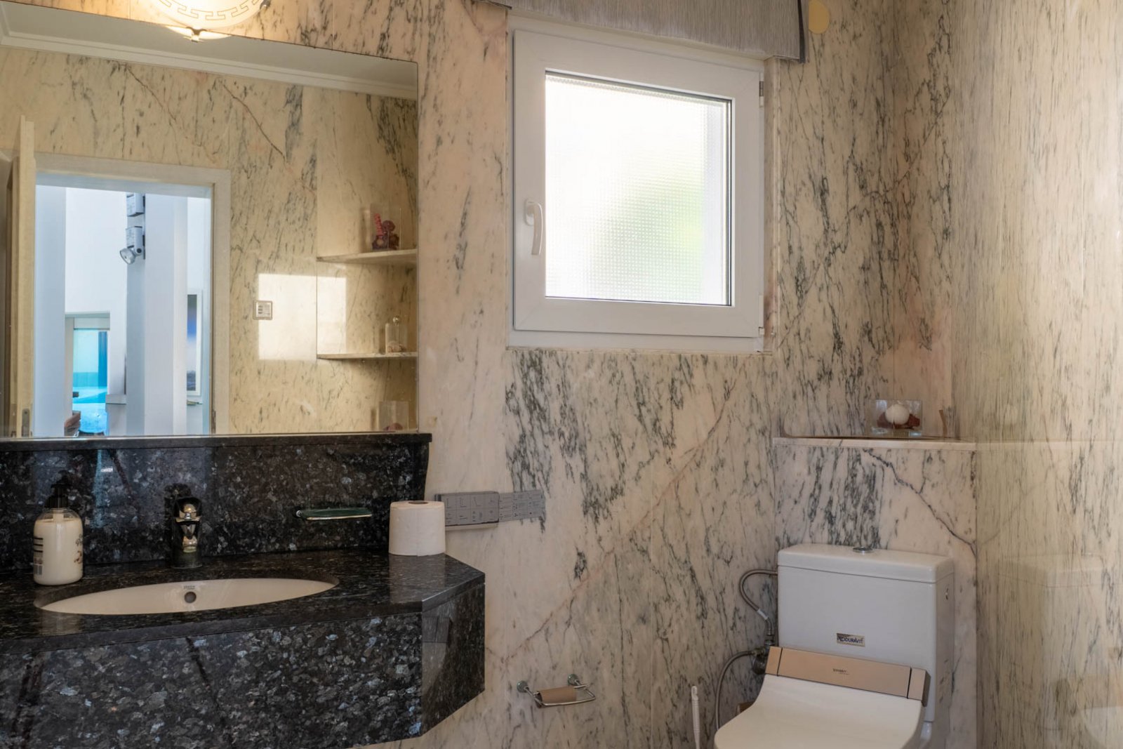 9005MOR Moderne Villa mit spektakulärem Meerblick in Moraira zu verkaufen.