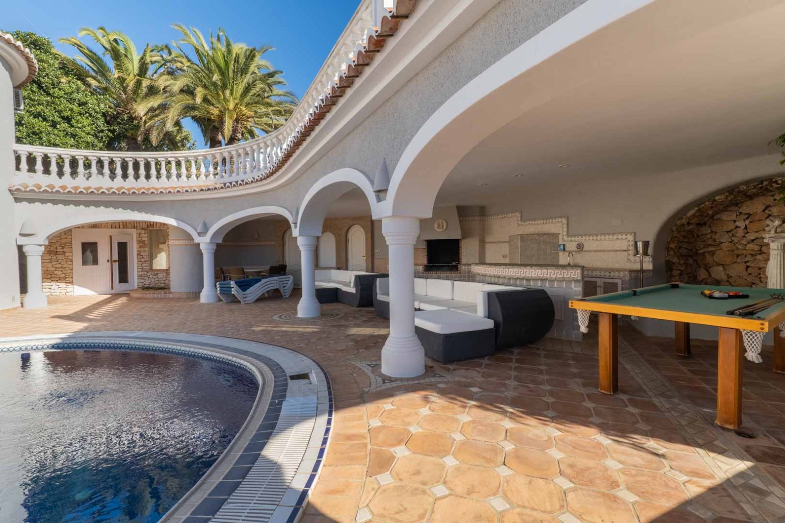 9006BEN Mediterrane Villa mit Panoramablick aufs Meer in Benissa zu verkaufen.