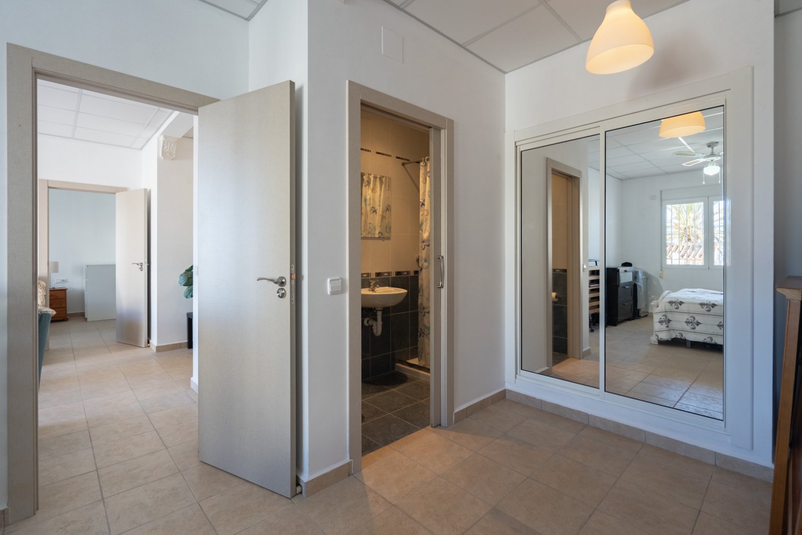 Villa C4XY4596CAL mit Gästehaus und Panoramablick aufs Meer in Oltamar, Calpe zu verkaufen