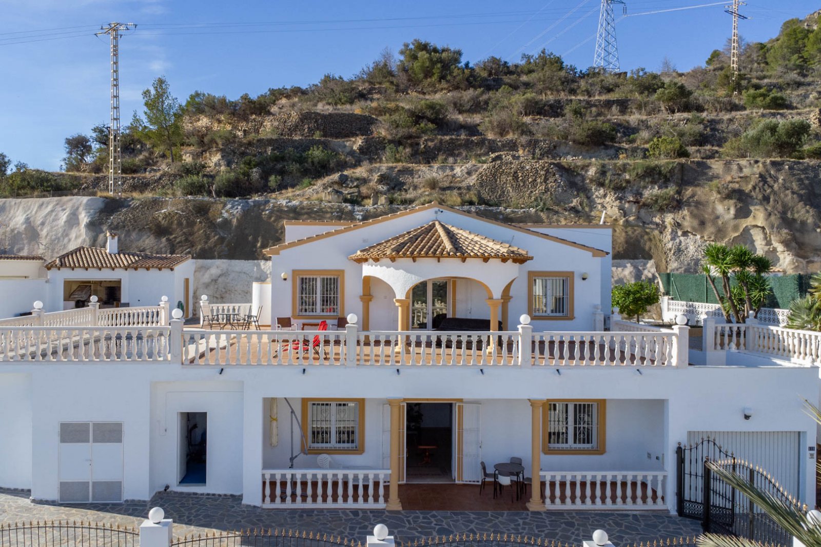 Villa C4XY4596CAL mit Gästehaus und Panoramablick aufs Meer in Oltamar, Calpe zu verkaufen