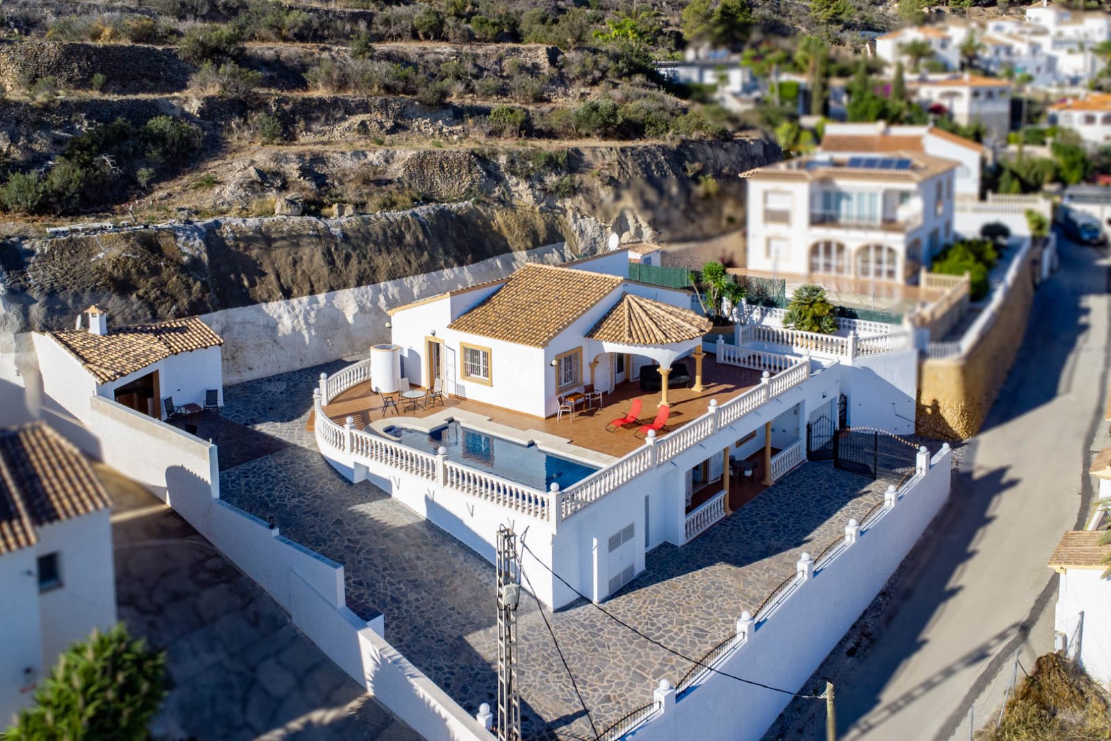 Villa C4XY4596CAL mit Gästehaus und Panoramablick aufs Meer in Oltamar, Calpe zu verkaufen