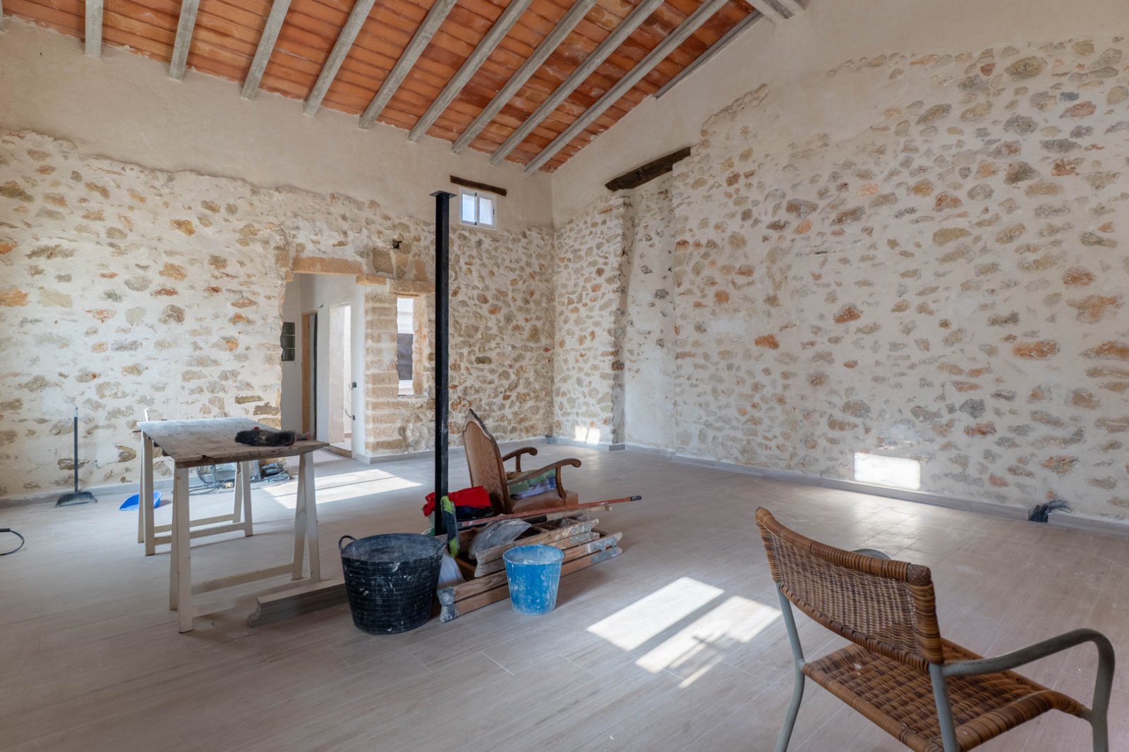 8320GAT Villa im mediterranen Stil in Gata de Gorgos zu verkaufen (Renovierung läuft).