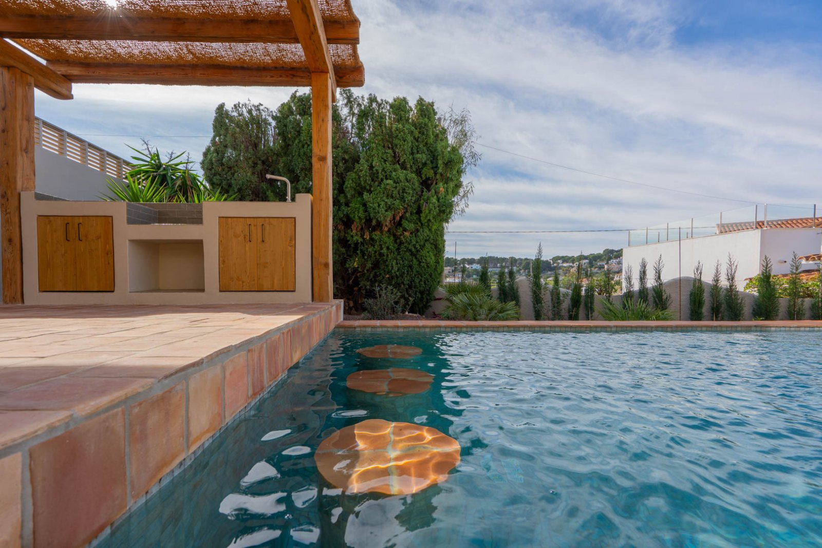 4617BEN Renovierte mediterrane Villa mit Meerblick zum Verkauf in La Fustera, Benissa