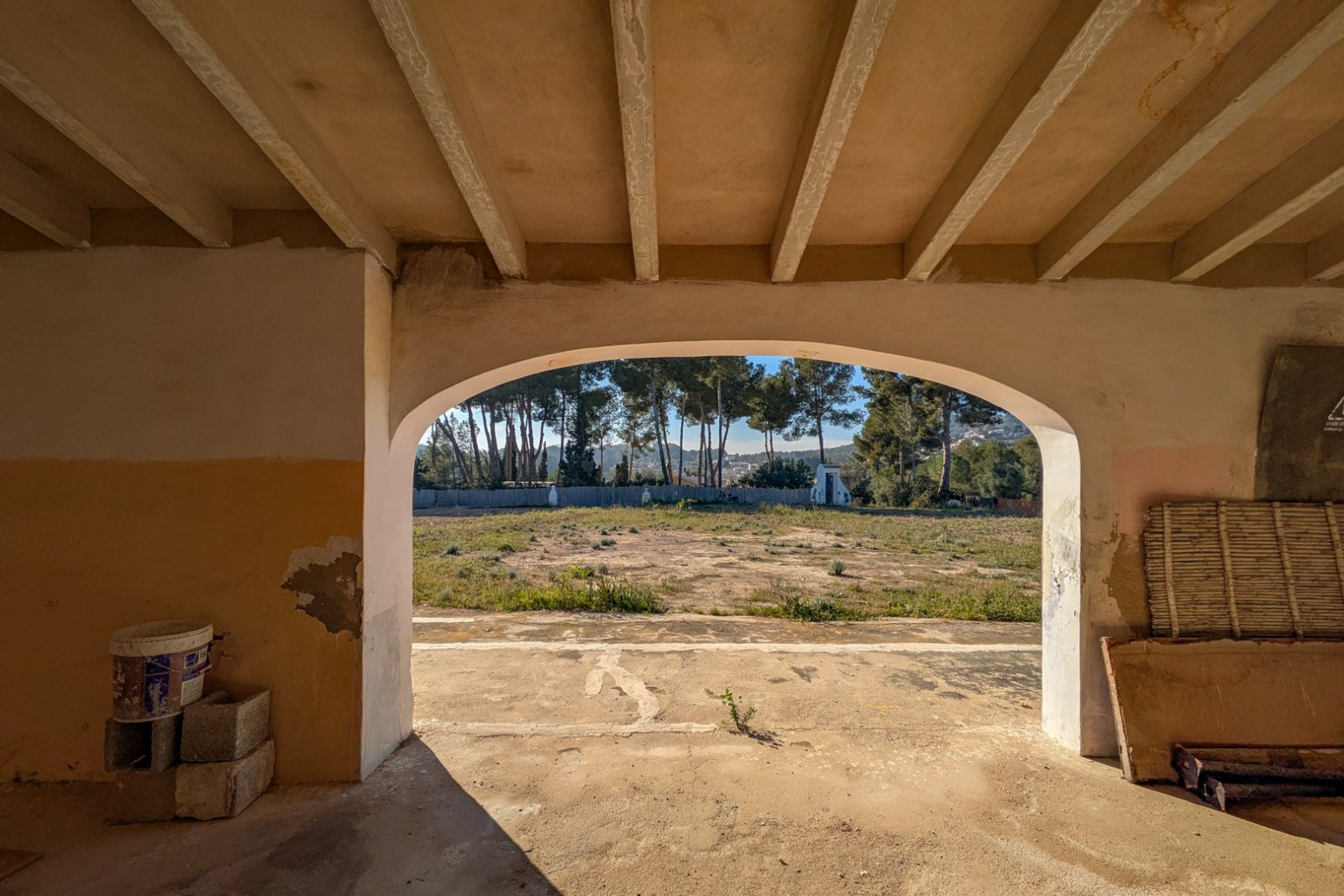 4628JAV Traditionelle Finca mit mehreren Grundstücken zum Verkauf in Pinosol-Las Laderas, Jávea