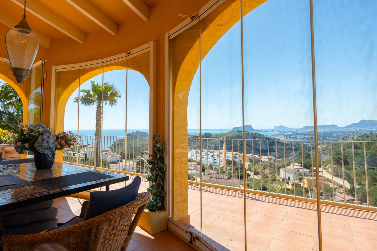 4633BELL Wunderschöne Villa mit Panoramablick aufs Meer zum Verkauf in Cumbre del Sol, Benitachell