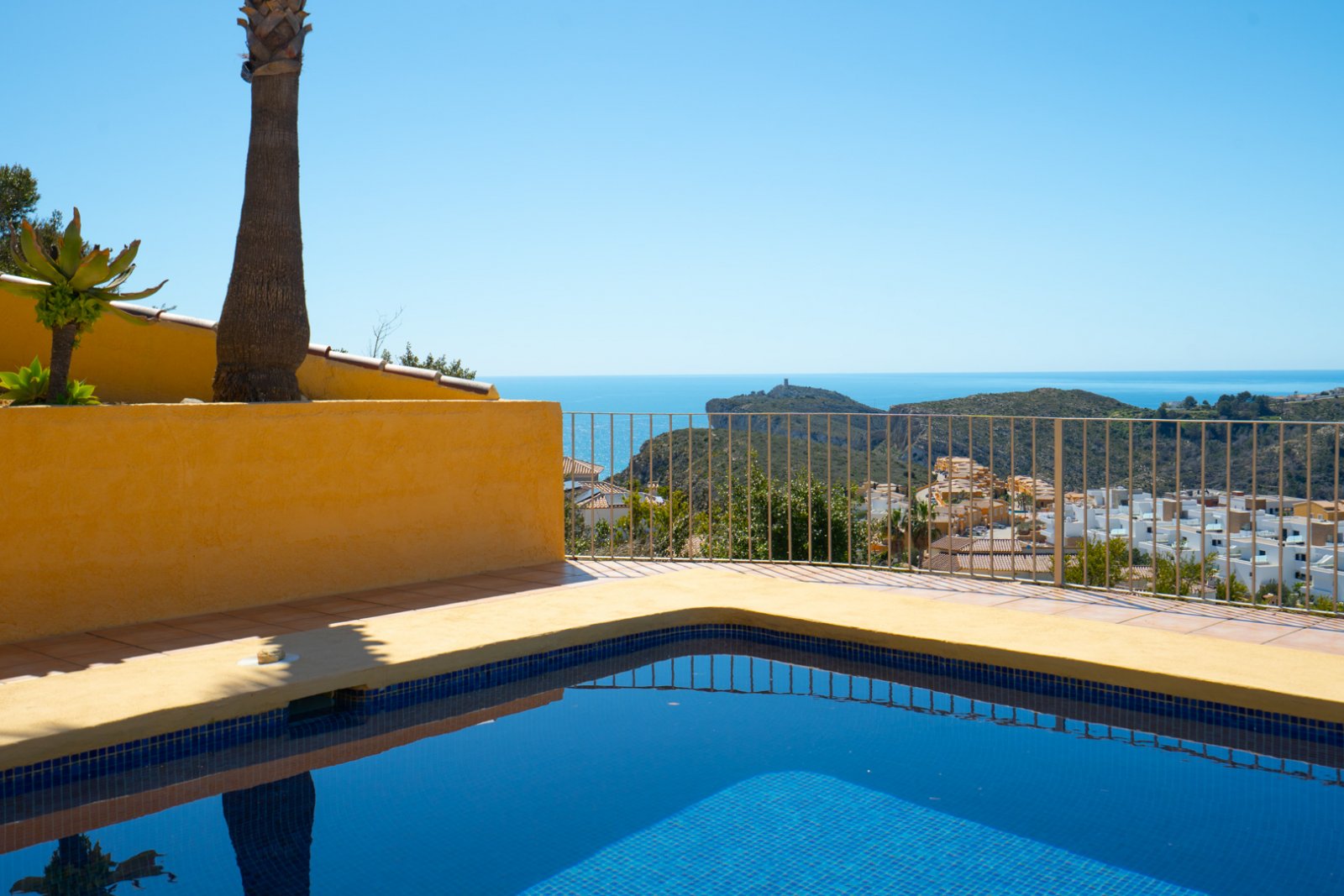 4633BELL Wunderschöne Villa mit Panoramablick aufs Meer zum Verkauf in Cumbre del Sol, Benitachell