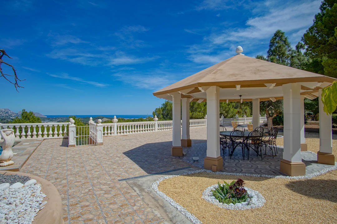 7058NUC Wunderschönes, großes, renoviertes mediterranes Landhaus in La Nucia zu verkaufen