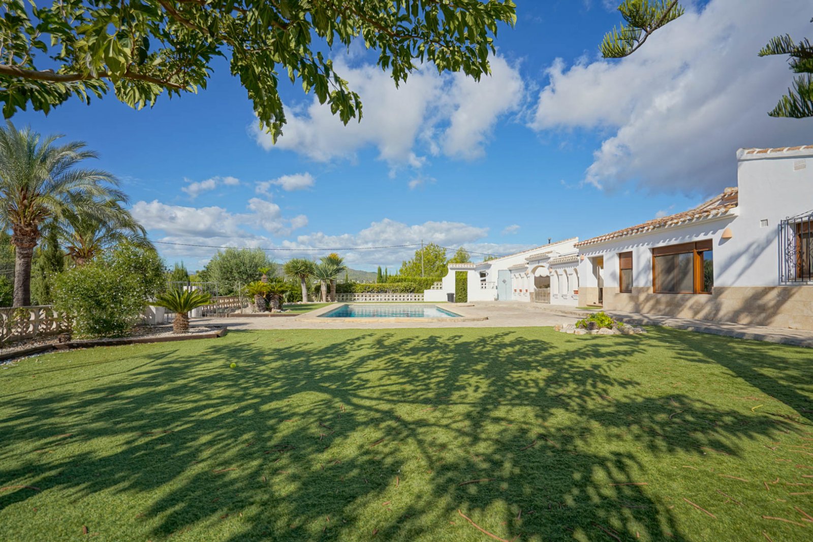 4432JAV Villa auf großem Grundstück zum Verkauf in Jávea