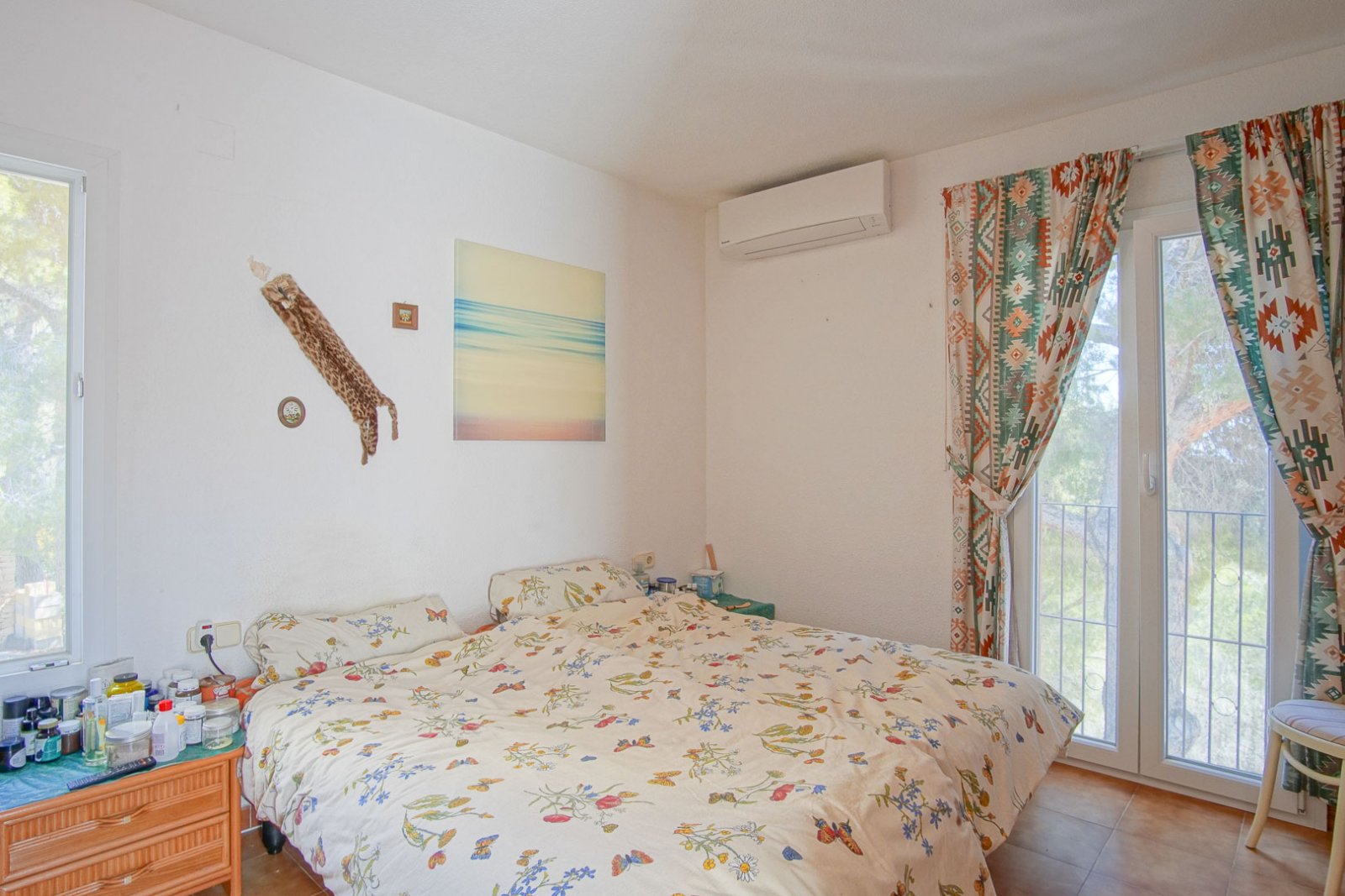 8256ALT Mediterrane Villa mit Teilblick auf das Meer und die Berge zum Verkauf in Altea.