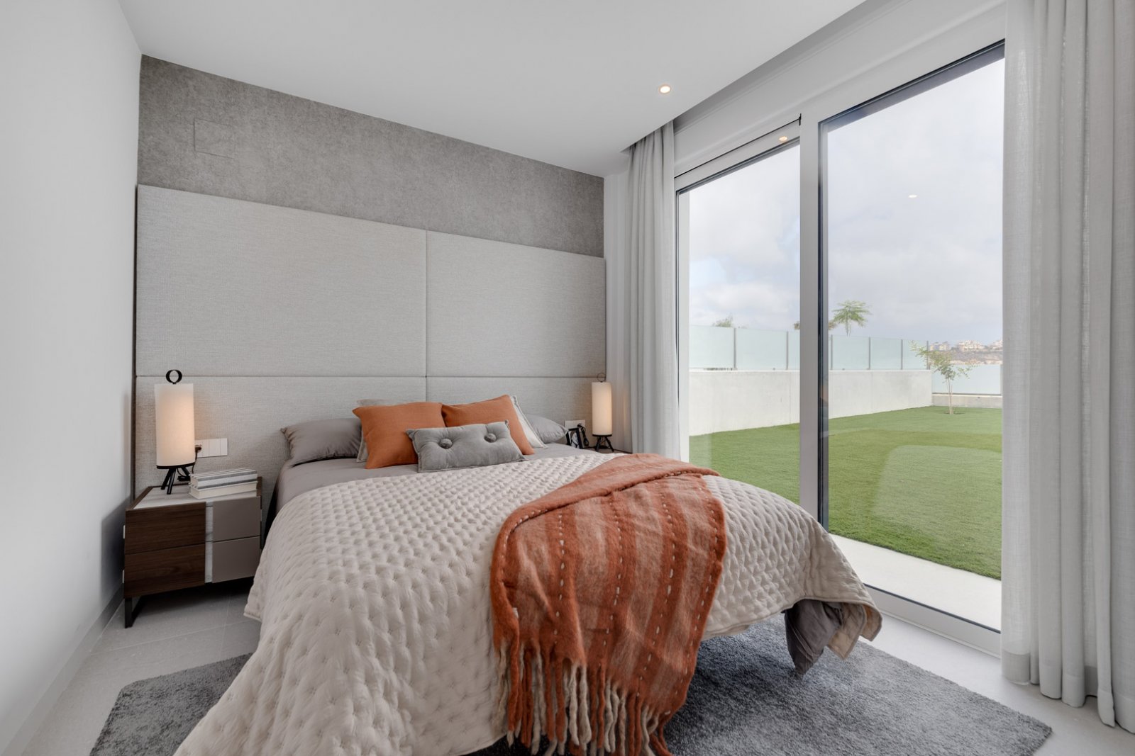 8277MUT Moderne Villa mit Meerblick zu verkaufen in der Nähe von El Campello.