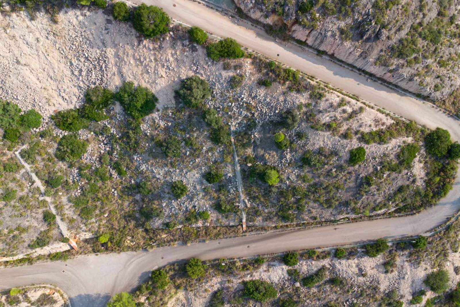 9000JAL Stadtgrundstück mit freiem Blick auf das Jalón-Tal.