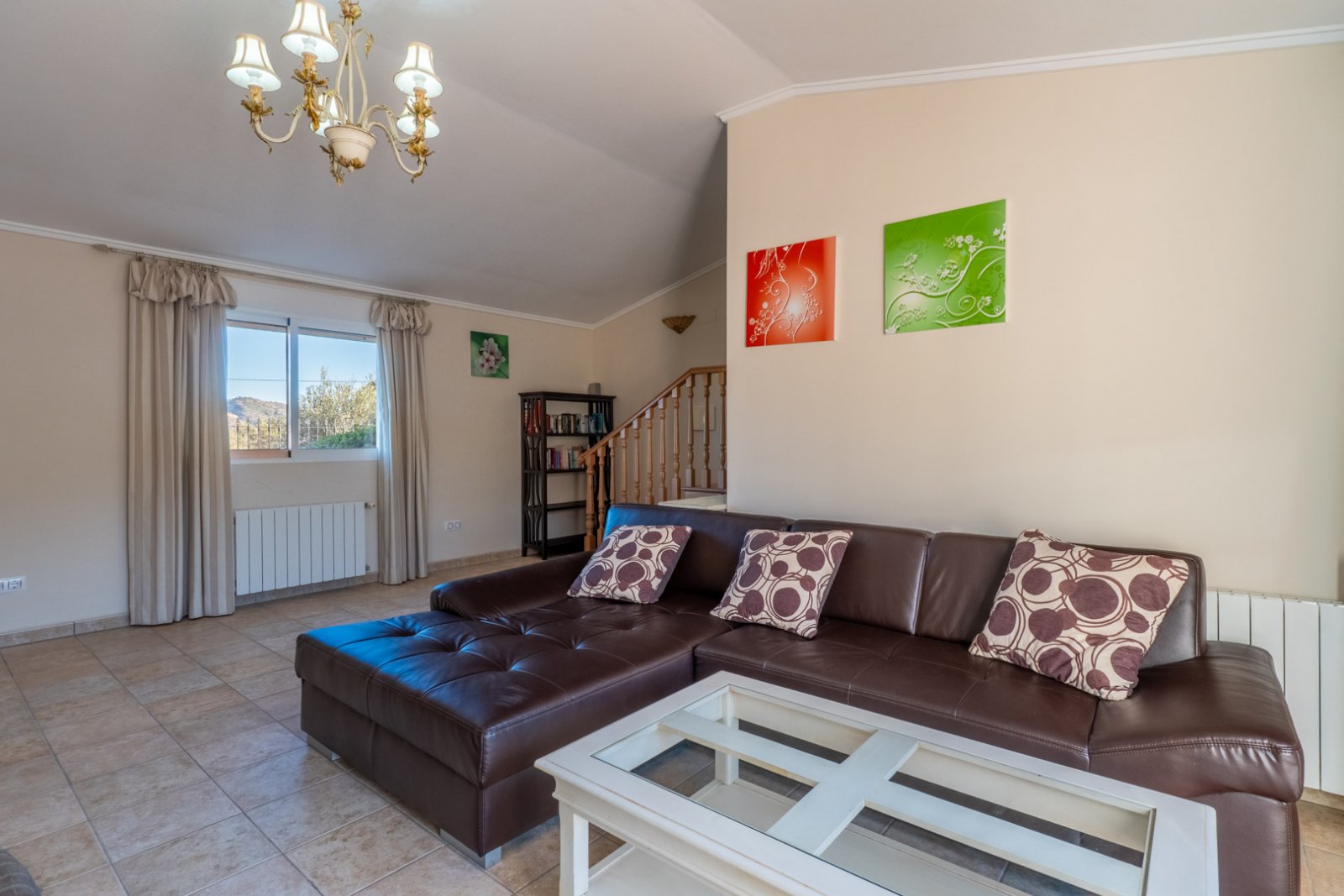 9007JAL Villa im mediterranen Stil zum Verkauf in Jalón.