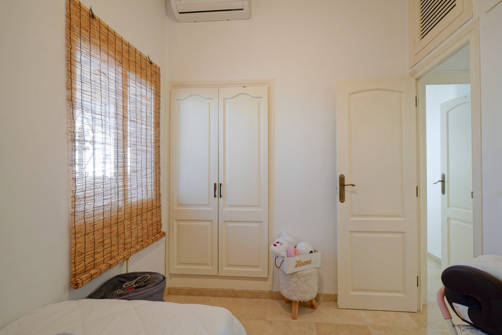 C3XY8323MOR Freistehende Villa mit Pool und Meerblick in Moraira zu verkaufen.