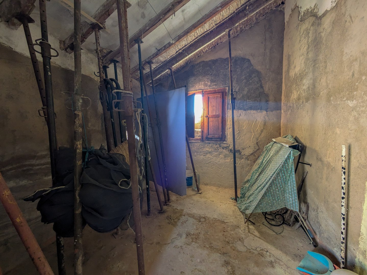 4628JAV Traditionelle Finca mit mehreren Grundstücken zum Verkauf in Pinosol-Las Laderas, Jávea