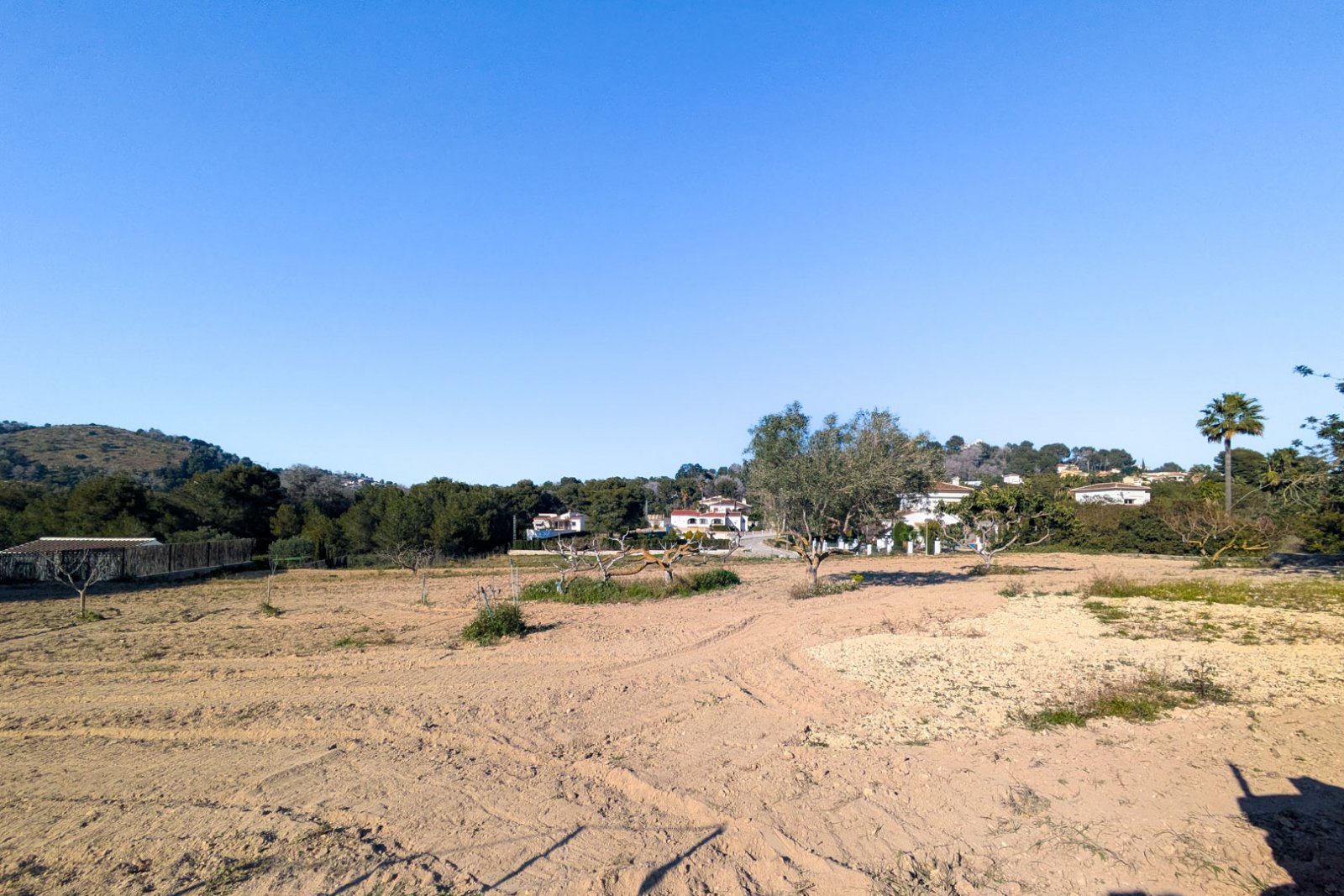 4628JAV Traditionelle Finca mit mehreren Grundstücken zum Verkauf in Pinosol-Las Laderas, Jávea