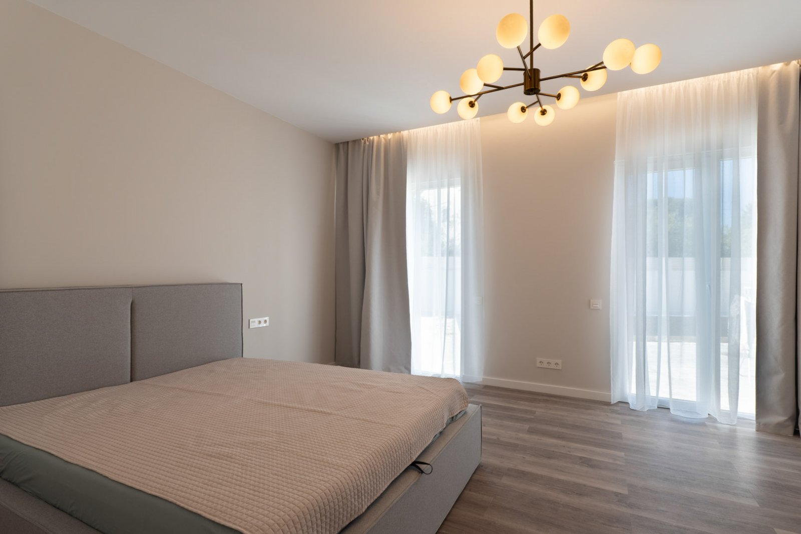 8329CAL Moderne, noch nicht fertiggestellte Villa in Calpe zu verkaufen.