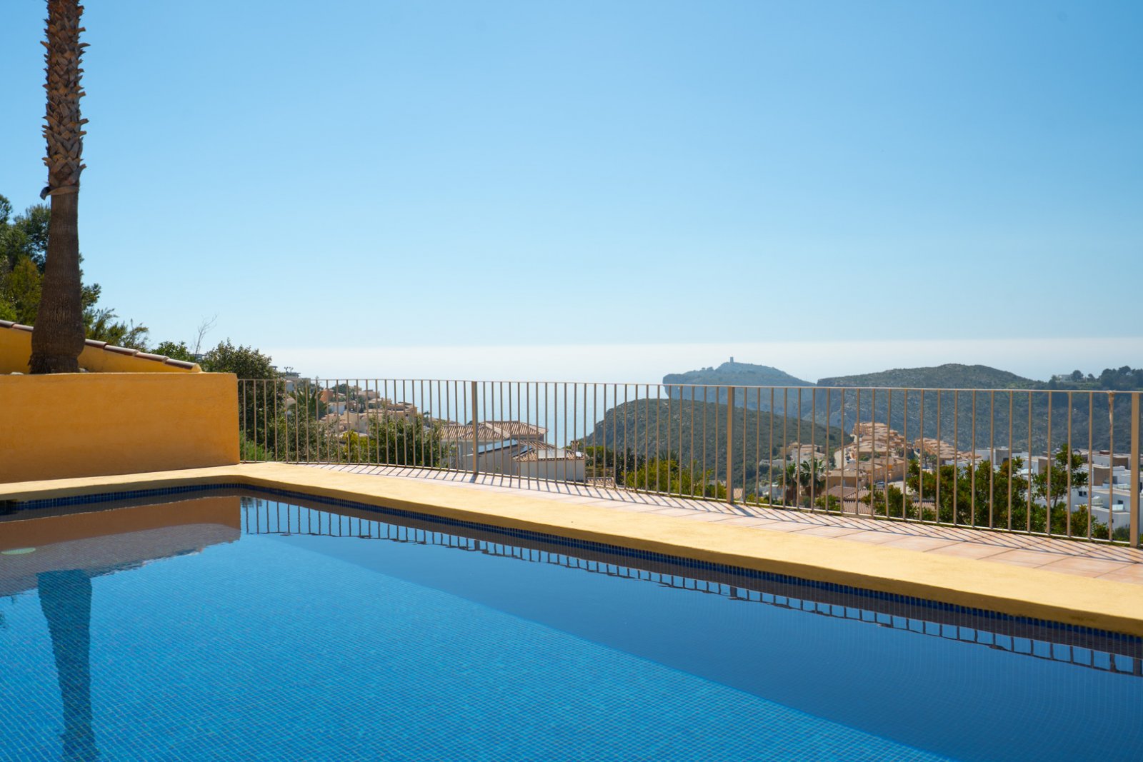 4633BELL Wunderschöne Villa mit Panoramablick aufs Meer zum Verkauf in Cumbre del Sol, Benitachell