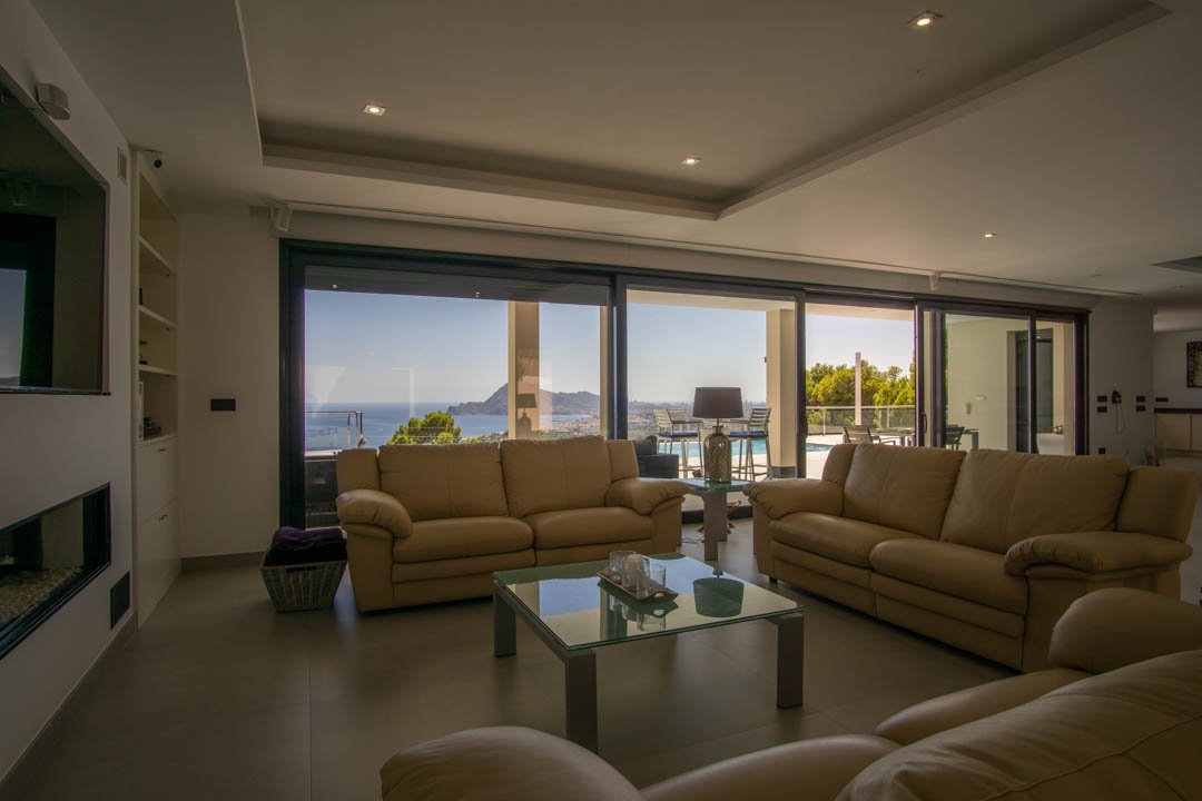 C3XY7000ALT Geräumige Villa zum Verkauf mit Meerblick in Altea