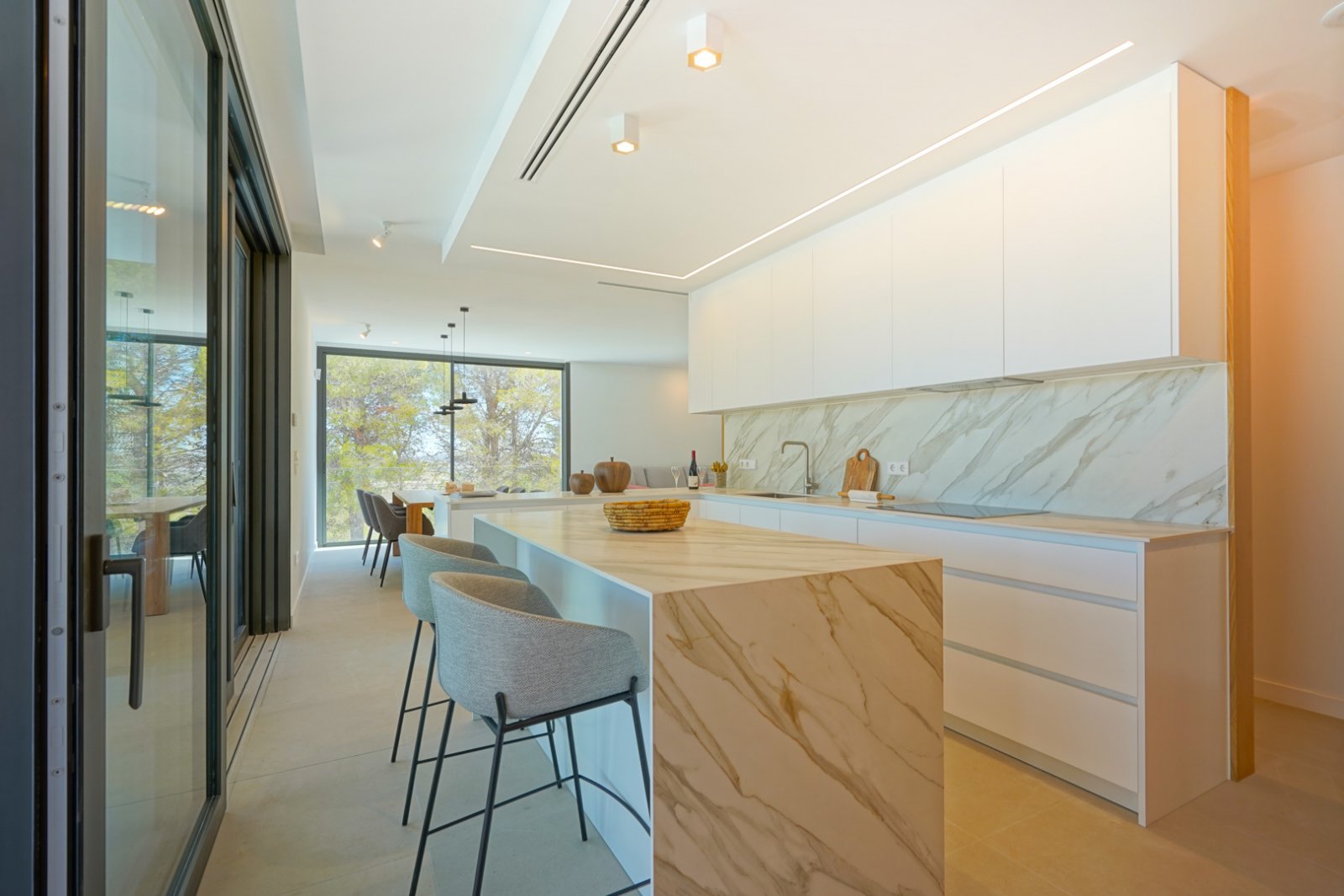 4305MOR Moderne Villa zum Verkauf in Moraira