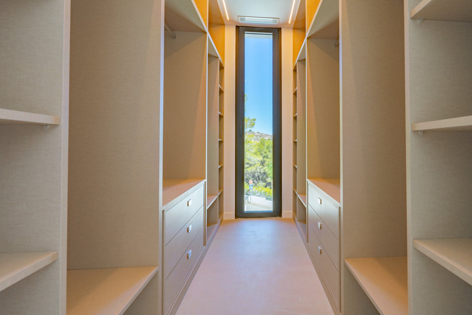 4305MOR Moderne Villa zum Verkauf in Moraira