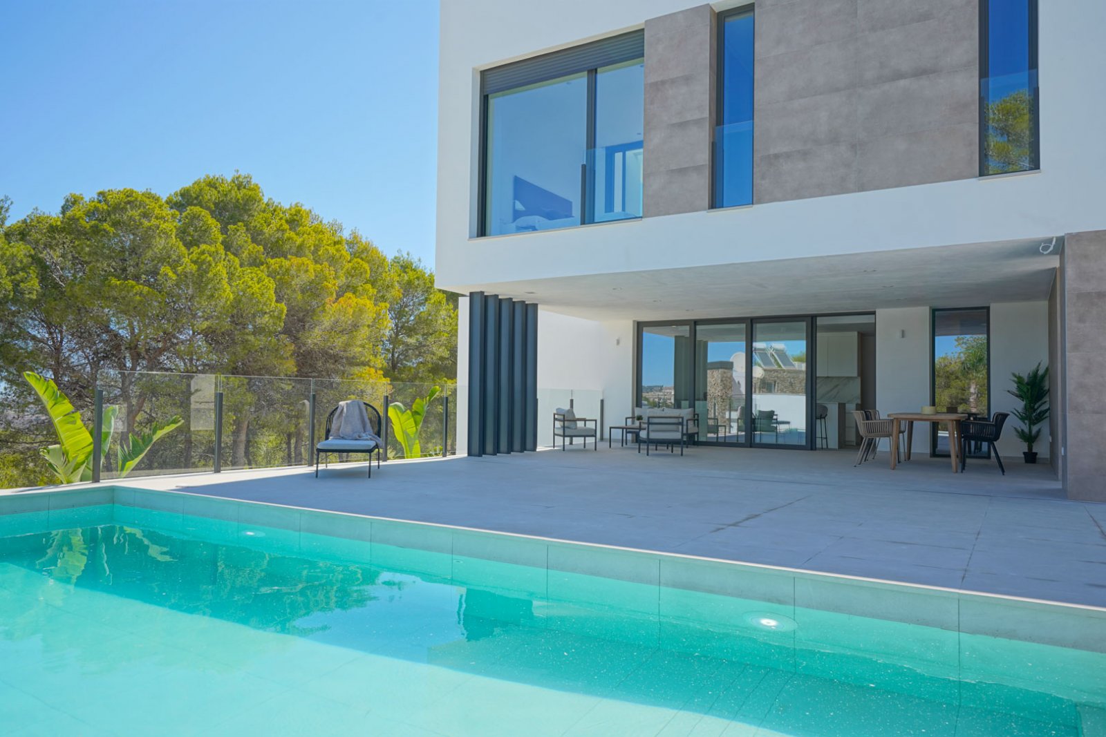 4305MOR Moderne Villa zum Verkauf in Moraira