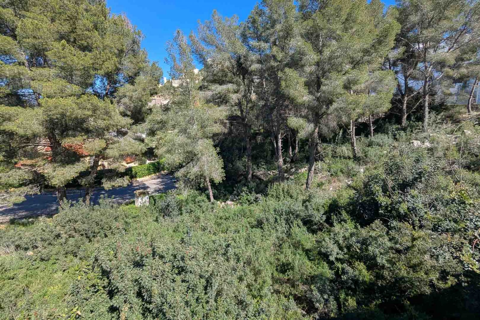 8185PED Komplex im Bau befindlicher unabhängiger Villen mit privatem Pool und teilweisem Meerblick zum Verkauf in Pedreguer.