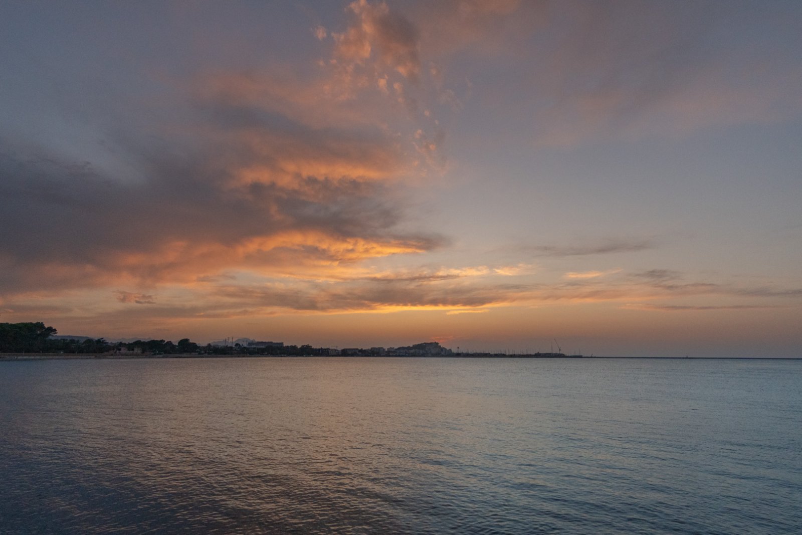 4426DEN Wohnung mit direktem Zugang zum Strand in Denia