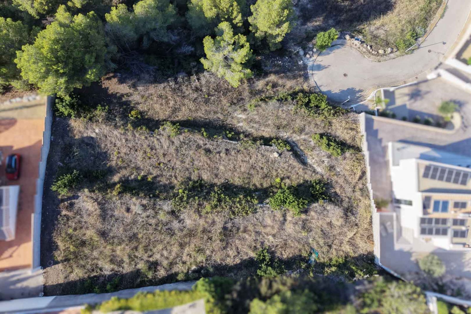8304MOR Stadtgrundstück mit freiem Blick auf die Berge und teilweise auf das Meer, zu verkaufen in Moraira.