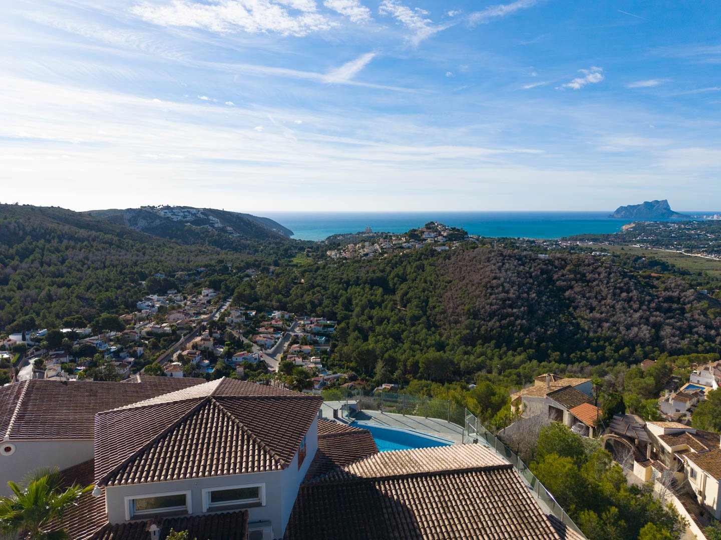 9005MOR Moderne Villa mit spektakulärem Meerblick in Moraira zu verkaufen.